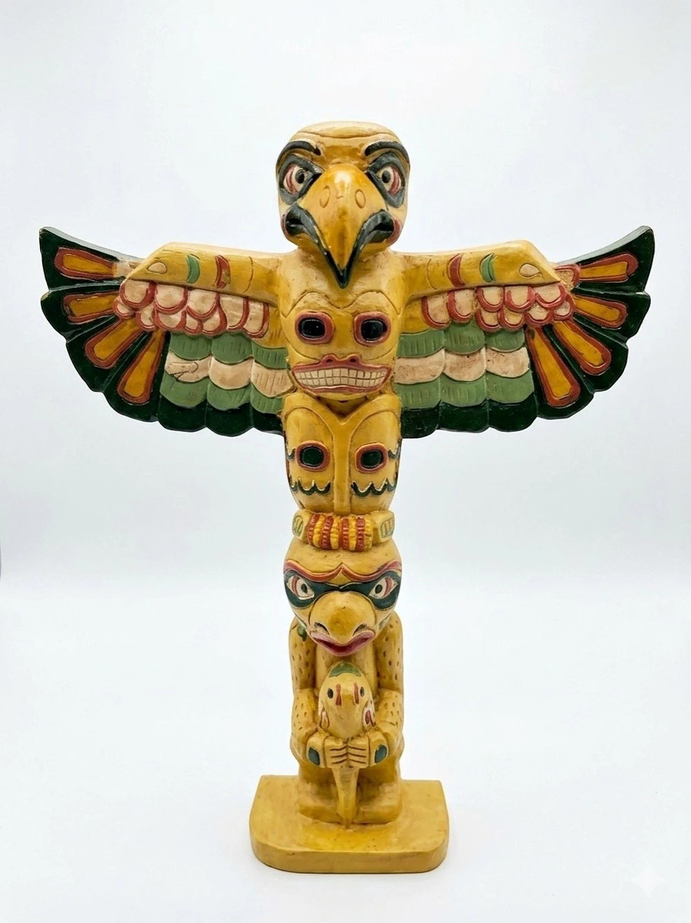 Vintage 11” Eagle Totem Pole Figurine Souvenir with Original Box Resin
